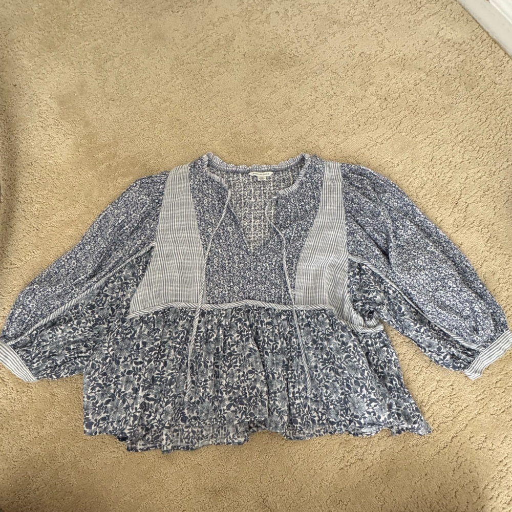 American Eagle Outfitters Blue and White Patterned Blouse